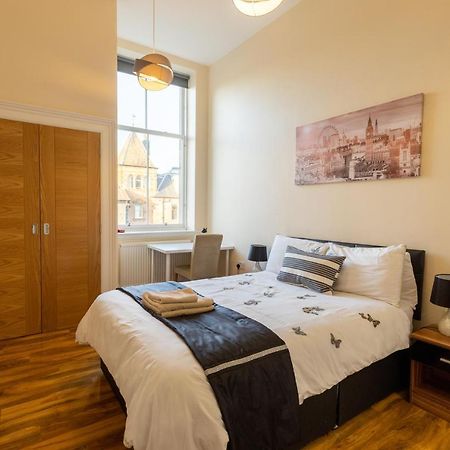 New 2 Bed Apartment With Stunning Views Of Arthur Seat Mountain エディンバラ エクステリア 写真