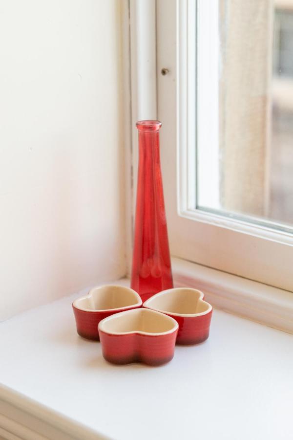 New 2 Bed Apartment With Stunning Views Of Arthur Seat Mountain エディンバラ エクステリア 写真