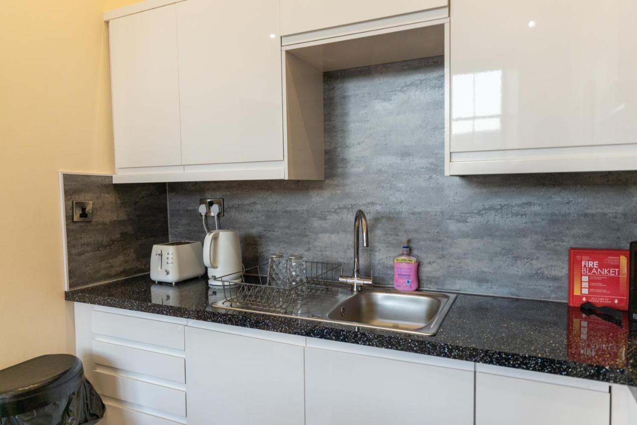 New 2 Bed Apartment With Stunning Views Of Arthur Seat Mountain エディンバラ エクステリア 写真