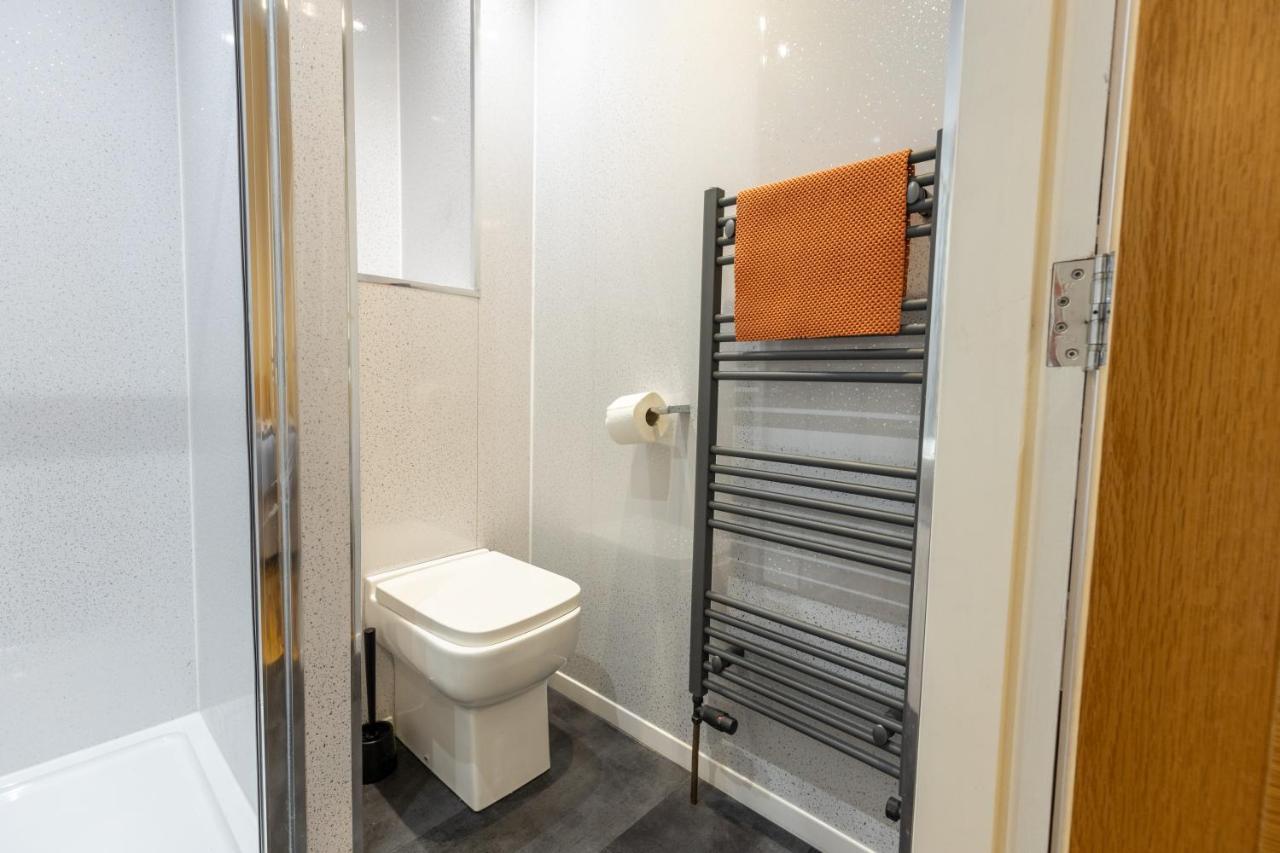 New 2 Bed Apartment With Stunning Views Of Arthur Seat Mountain エディンバラ エクステリア 写真